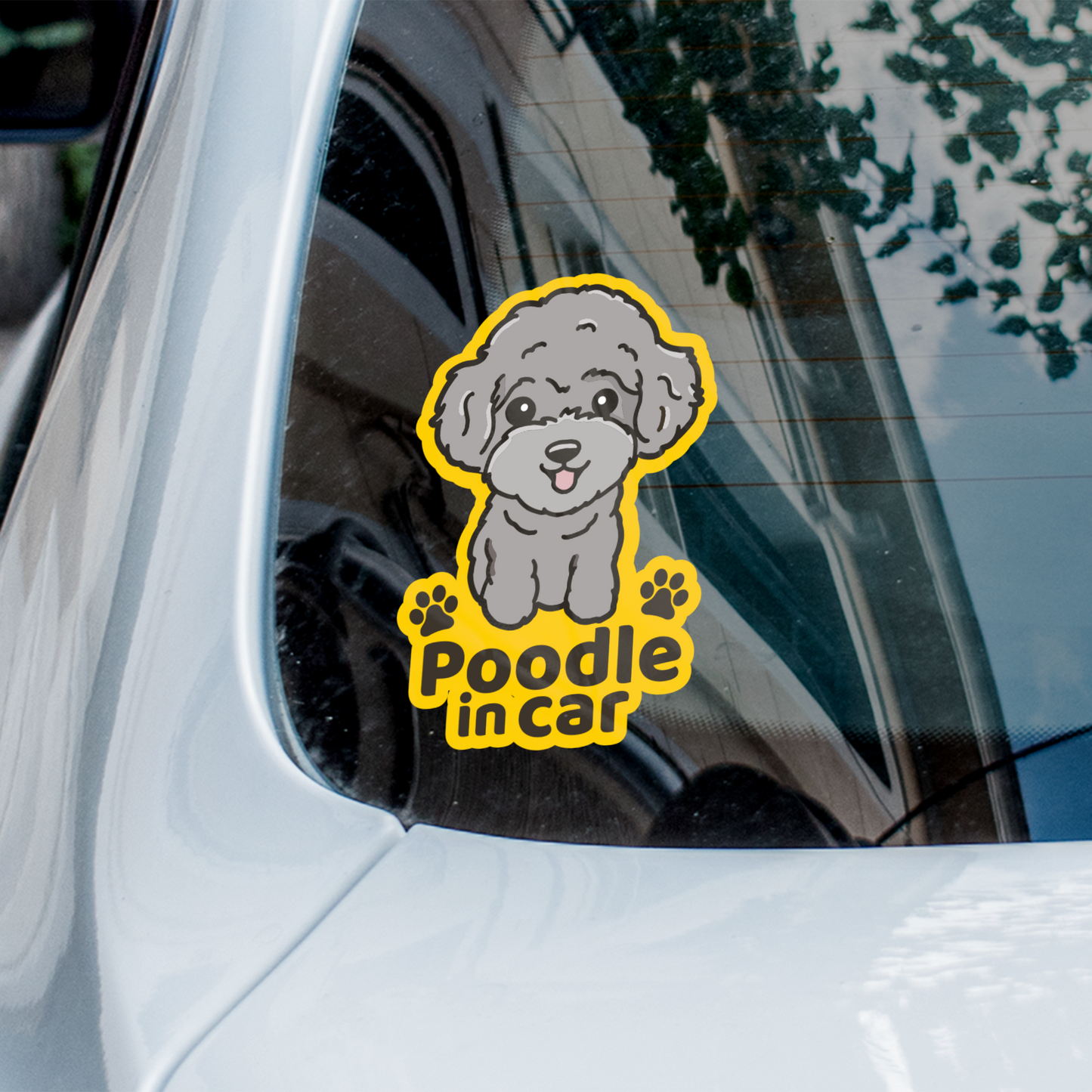 Poodle in car 貴婦狗汽車貼紙(車內反貼)