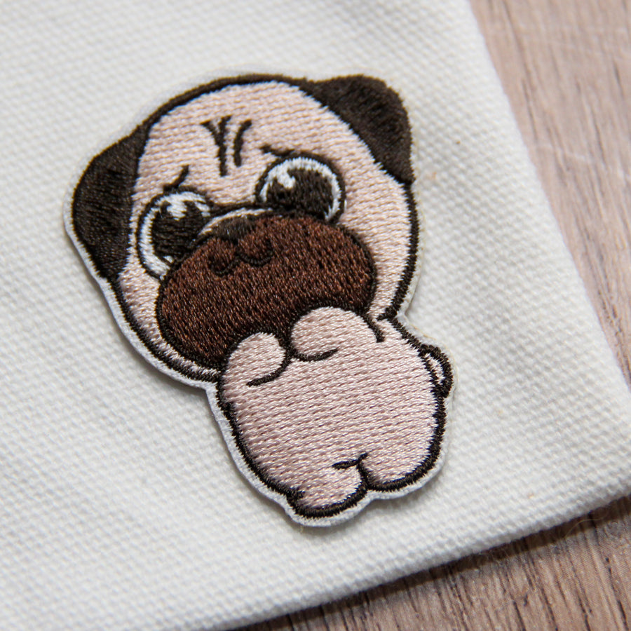 パグ犬パッチ アイロン刺繍パッチ かわいい Pawsome Island Mike アップリケ 縫製 - Pawsome Island